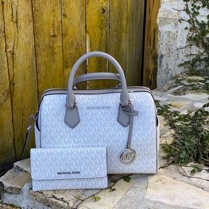 NWT Michael Kors LG Duffle handbag&wallet